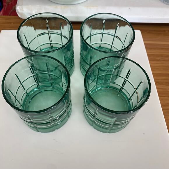 Anchor Hocking Set of 4 Green Tartan Short Tumblers - Picture 2 of 6